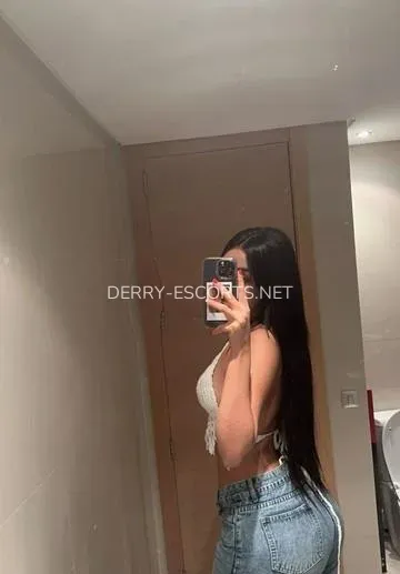 Derry escorts Chelsea — 6