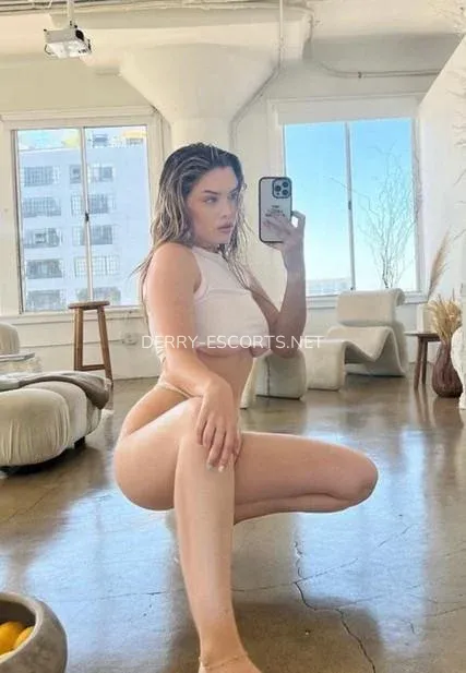 Derry escorts Miranda — 7