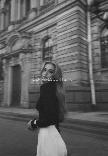 Derry escorts Astrid — 5