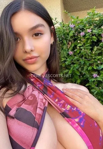 Derry escorts Nathalie — 3