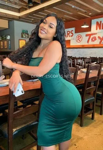 Derry escorts Nathalie — 1