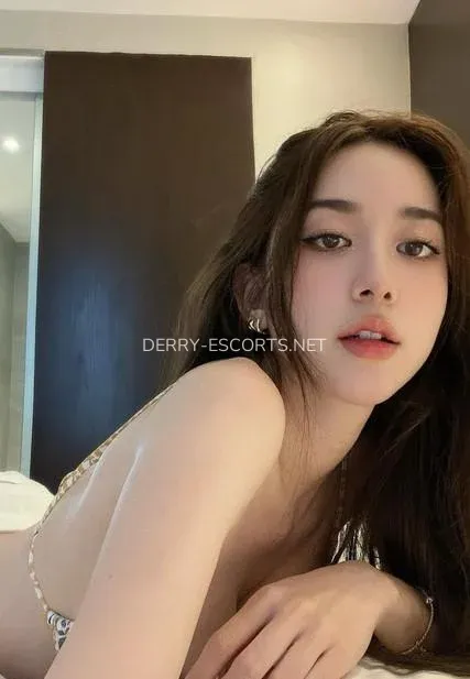 Derry escorts Samantha — 7