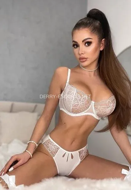 Derry escorts Kaylee — 1