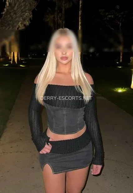 Derry escorts Åsa — 3
