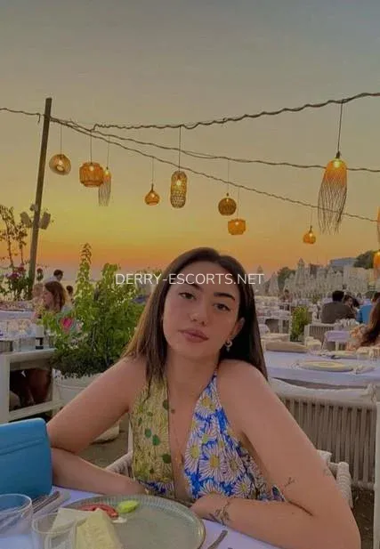 Derry escorts Karolina — 1