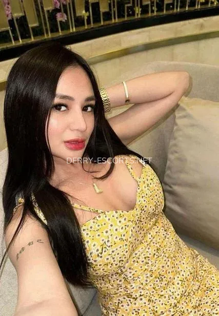 Derry escorts Therese — 1