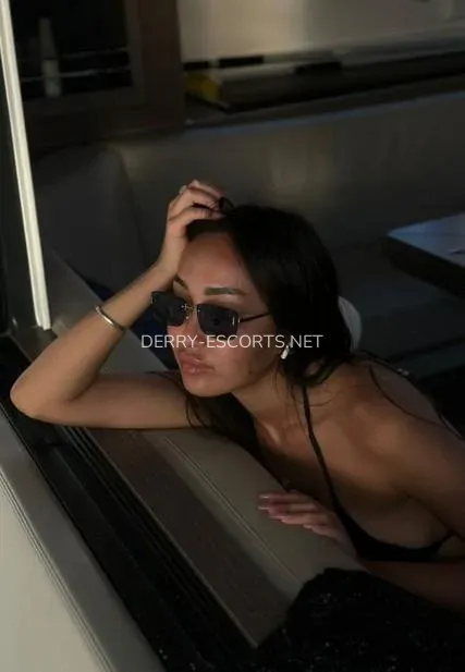 Derry escorts Sonja — 4