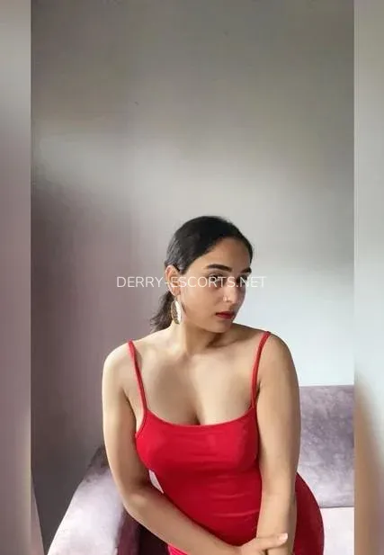 Derry escorts Alana — 3