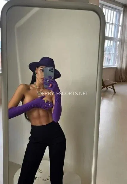 Derry escorts Sara — 3