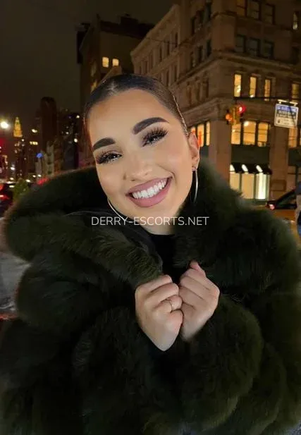 Derry escorts Kristin — 3